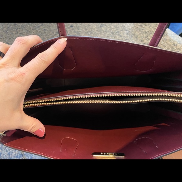 Purse - Picture 4 of 7